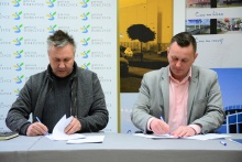 Stadion KS Raba Dobczyce z zadaszoną trybuną