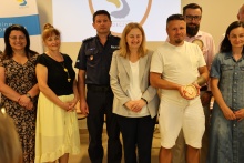 Uczestnicy szkolenia wraz z Zastępcą Burmistrza, Panią Przewodniczącą Rady Miejskiej, Komendantem Komisariatu Komendy w Dobczycach oraz panią Przewodniczącą GKRPA