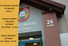 widok wejścia do budynku Urzędu Gminy i Miasta Dobczyce