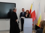 Pani Dyrektor Środowiskowego Domu Samopomocy w Dobczycach z Panem Burmistrze i Księdzem