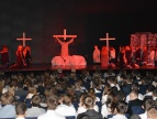 GIMNAZJALIŚCI WYSTAWILI MISTERIUM MĘKI PAŃSKIEJ